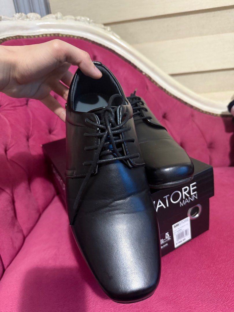Salvatore Mann - Black shoes (Category: Dress Shoes) located in Paranaque City. Submitted by marcoescueta (Listing ID 1378494328, Image 3). Description: - used once for wedding - size US 5.