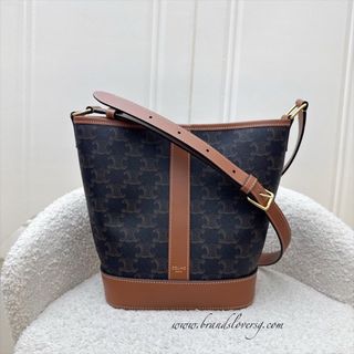 (Category: ) located in . Submitted by brands_lover (Listing ID 1378353690, Image 1). Description: .