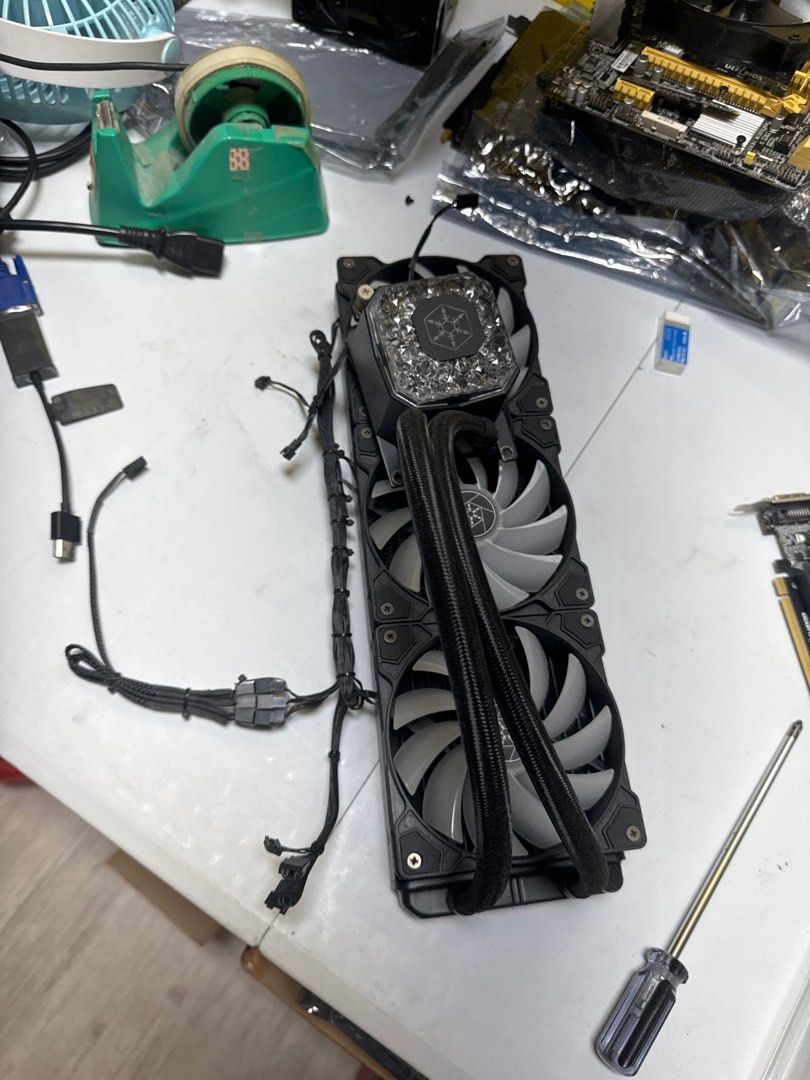Silverstone IceGem 360 AIO (Category: Computer Parts) located in Singapore. Submitted by holonexus (Listing ID 1378456342, Image 2). Description: pulled off a Threadripper build, wat u see is wat u get no mounting accessories/cables provided.