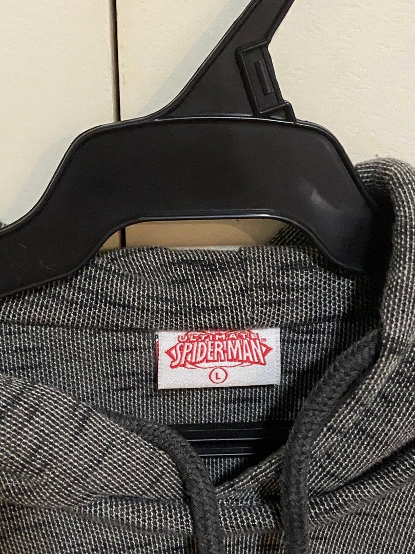 Spider-Man Hoodie Jacket (Category: Coats, Jackets and Outerwear) located in Makati City. Submitted by silva21 (Listing ID 1378430372, Image 3). Description: Spider-Man 62 Jacket Size: L Dimension: 43Wx70L.