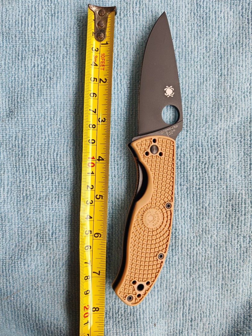 Spyderco Tenacious OEM (Category: Knives & Chopping Boards) located in Malabon City. Submitted by daywalker14 (Listing ID 1378442080, Image 2). Description: Forsale Only Spyderco Tenacious OEM for only P999 Available Model *Black Metal Condition *Brandnew *With box and paper *Laser engrave logo Can send video for reference Location Malabon City.