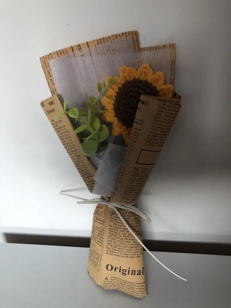 Sunflower Long Knitting Bouquet (Category: Handmade Craft) located in Singapore. Submitted by magic_1314 (Listing ID 1378476667, Image 2). Description: .