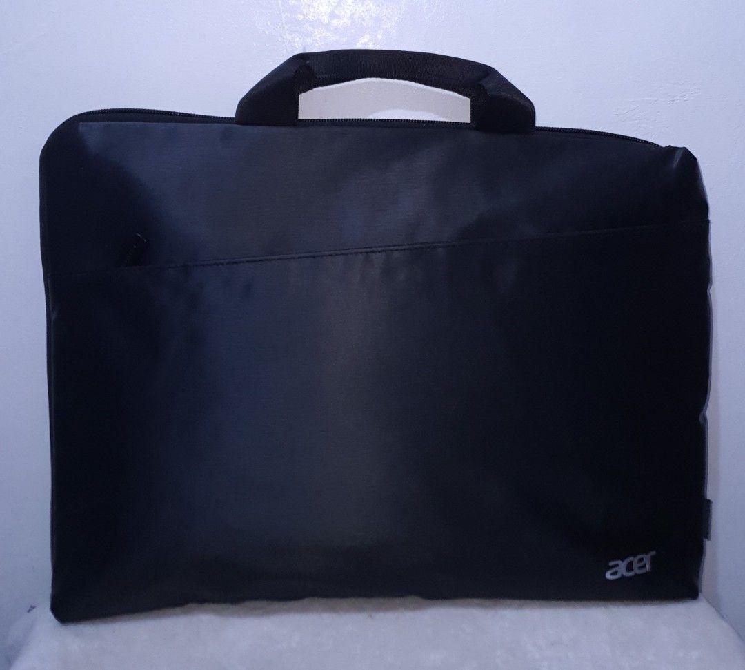 TARGUS ACER Laptop Bag Black (Category: Laptop Bags & Sleeves) located in Baguio. Submitted by missyjhen81 (Listing ID 1378457949, Image 1). Description: 📝📷Products and Photos and Information • Onhand • Actual photos • Clean items • Accurate sizes • Fast replies • Careful packing • Honest descriptions *Product color image may slightly differ due to lighting. 💳Payment Methods • GCASH • Maya • BPI Bank Transfer NOTE: • Make an offer only if you 