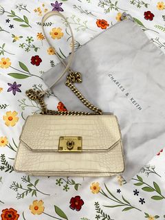 (Kategori: ) berada di . Dikirim oleh peemmutia24937 (ID iklan 1378458079, Gambar 1). Deskripsi: .