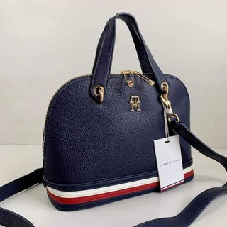 (Category: ) located in . Submitted by dainty_finds (Listing ID 1378415895, Image 1). Description: .