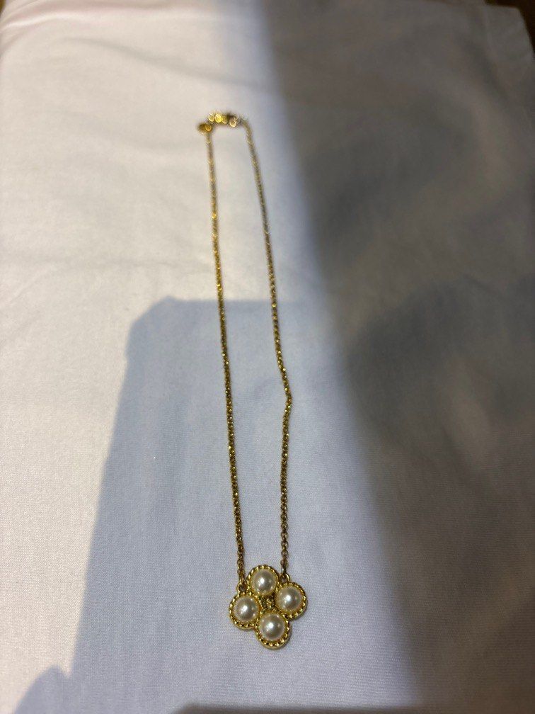 Tory Burch Necklace (Category: Necklaces) located in Guiguinto. Submitted by positivemind (Listing ID 1378444568, Image 1). Description: .