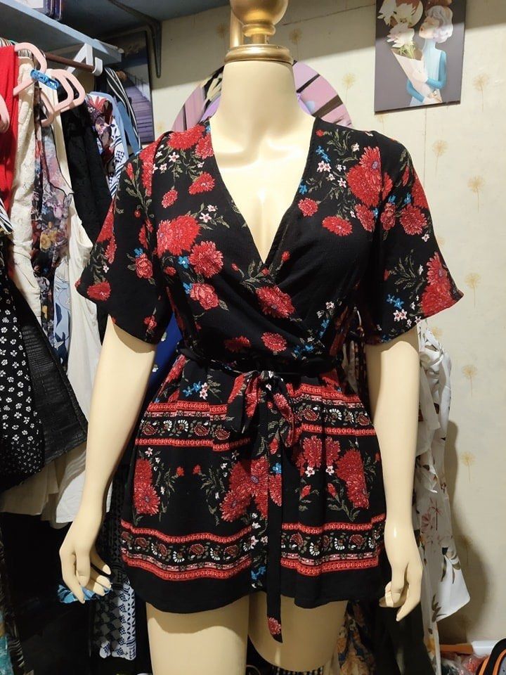 Trixxi romper small to med siz (Category: Rompers) located in Valenzuela. Submitted by ellich17 (Listing ID 1378510582, Image 1). Description: In excellent condition No issue.
