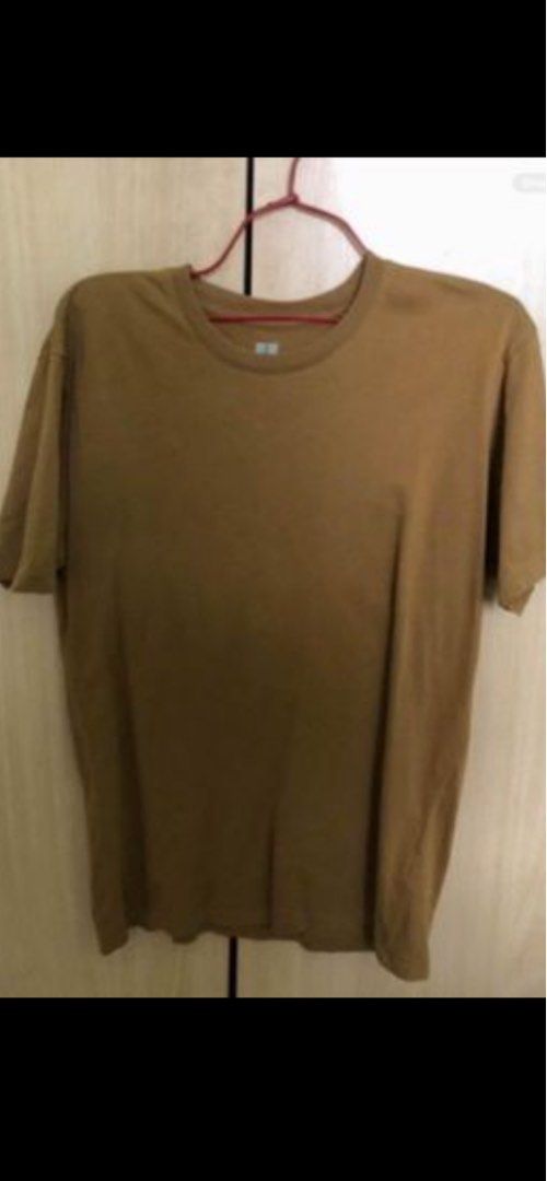 T-Shirts Medium (Used) Uniqlo/Ashford/SPMax for Men at $7 each (Category: Tshirts & Polo Shirts) located in Singapore. Submitted by company57 (Listing ID 1378457885, Image 1). Description: T-Shirts Medium (Used) Uniqlo/Ashford/SPMax for Men at $7 each Items 1-2 in photo Uniqlo Supima Cotton Crew Neck Short Sleeve T-Shirt for Men (Medium) See photos for colors Items 3-4 in photos Ashford Sleeveless T-shirts for Men Size: Medium Items 5-8 SPMax Siz