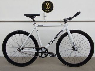 (Category: ) located in . Submitted by bikeco (Listing ID 1378488380, Image 1). Description: .