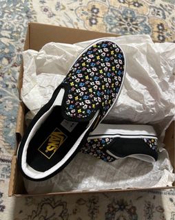 (Category: ) located in . Submitted by preloved_ff_ (Listing ID 1378334654, Image 1). Description: .