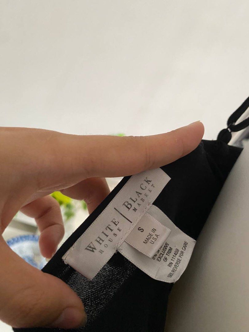 vintage black lace trim tank top camisole y2k (Category: Sleeveless) located in Singapore. Submitted by jjerchng (Listing ID 1378485674, Image 2). Description: very soft material straps are adjustable .