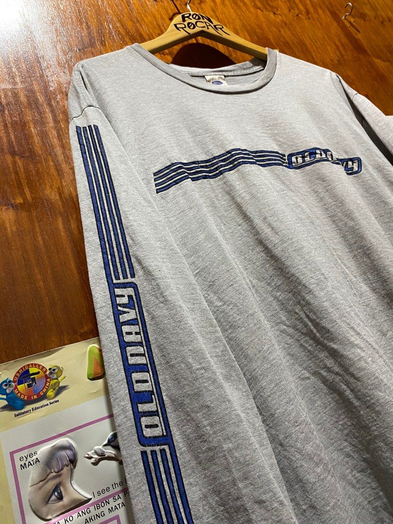 Vintage y2k OLD NAVY long sleeves (Category: Tshirts & Polo Shirts ) located in Zamboanga. Submitted by ronrocar (Listing ID 1378415839, Image 3). Description: WTS.. OLD NAVY Official tag XL W 24 L 30 Minimal hairlines 🏷️ 380 plus sf Location: ZC Mindanao NOTE: *ALL PRICES ARE NEGOTIABLE **OPEN FOR TERMS ***BIG DISCOUNT FOR “PAY-NOW” BUYERS DM 📩 Streetwear skate brand sports Alien workshop world industries independent toy machine dcshoeusa etni