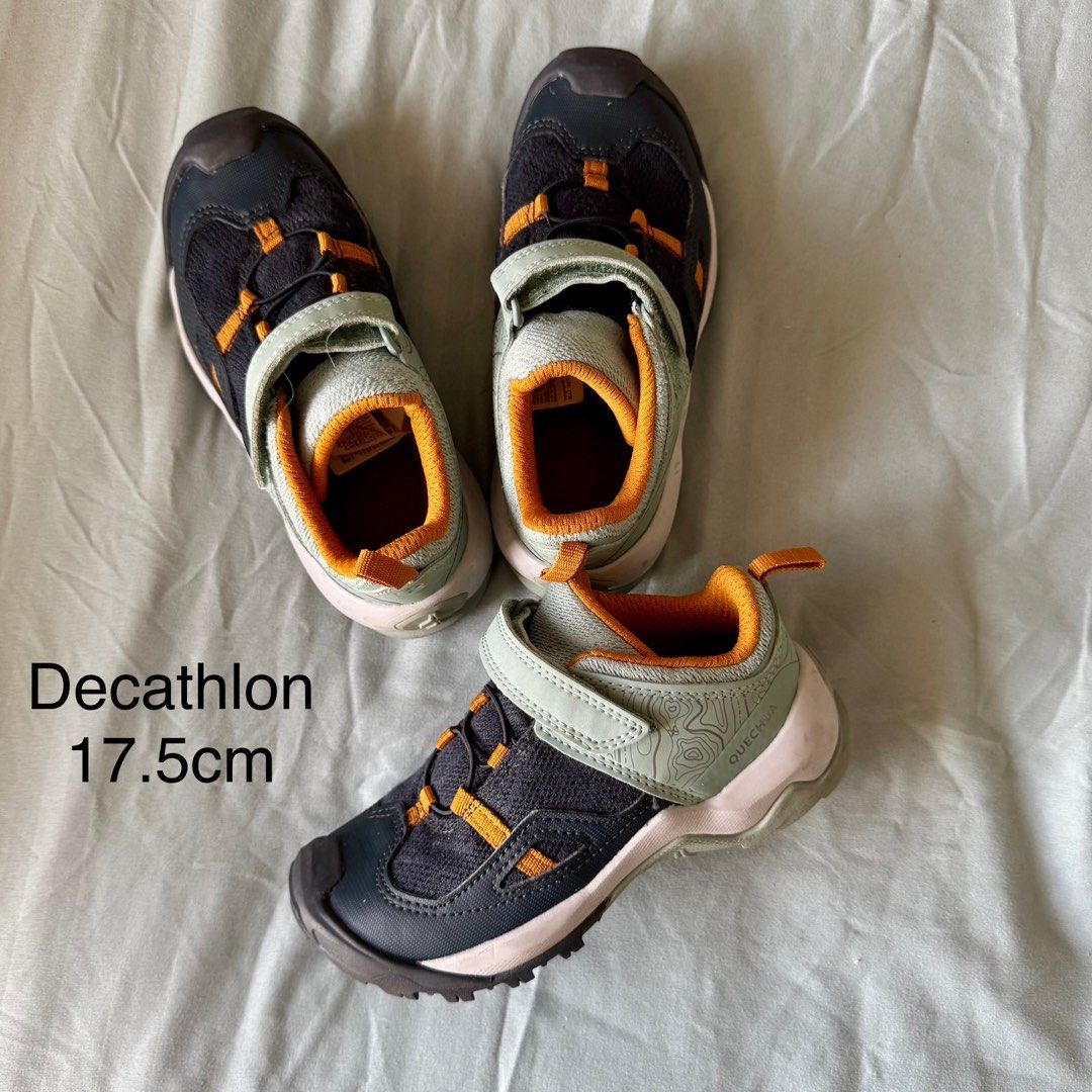 Winter Hiking Shoes for Boys (Category: Babies & Kids Fashion) located in Manila. Submitted by theeumiroeffect (Listing ID 1378351534, Image 1). Description: Size EU 28 (will fit 4-5yo) Bought for 1k+ in Decathlon.