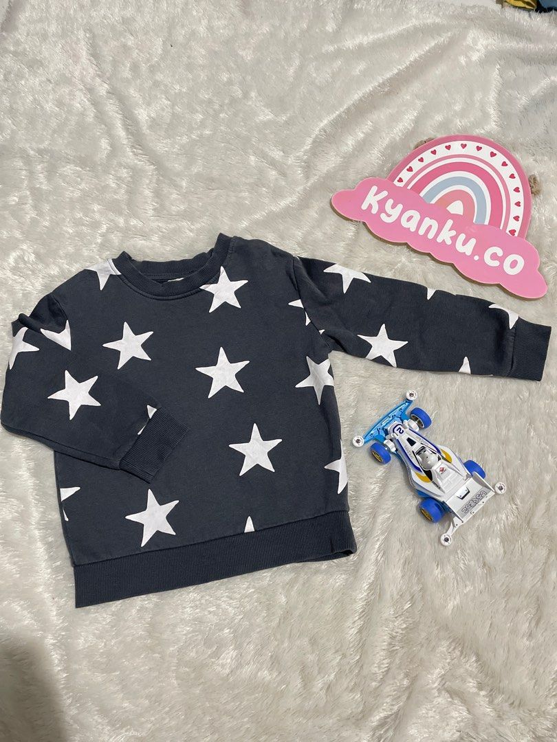 (2Y) H&M . Crewneck sweater anak laki laki (Kategori: Baju Bayi) berada di Kebumen. Dikirim oleh faradiba.nadheera (ID iklan 1383690336, Gambar 1). Deskripsi: Brand h&m On tag size 2-4Th Masih sangat oke More info chat ya.
