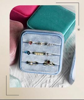 由 dior050423 (刊登 ID 1383716454，圖片 1) 提交，位於 的 (類別：)，說明：。