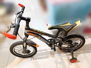 由 .han1. (刊登 ID 1383791441，圖片 1) 提交，位於 的 (類別：)，說明：。