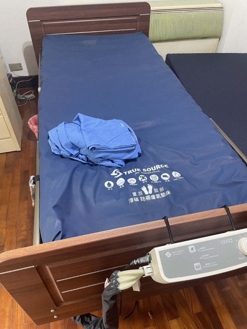 由 YiuRNong (刊登 ID 1383809160，圖片 2) 提交，位於 台北市 (Taipei) 的 〔二手好物〕電動氣墊床 (類別：床架及床墊)，說明：搬家出清，8/4前取 只提供自取，無法幫忙運送 地點：台北市瑞安街135巷，近捷運科技大樓站 詳情聯絡：趙先生（電話號碼私訊詢問）。