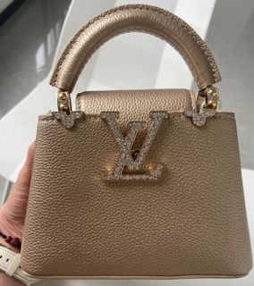 （分類：）位於 。 由 cabadahamr30627 提交（商品編號 1383688141，圖片 1）。簡介： 。
