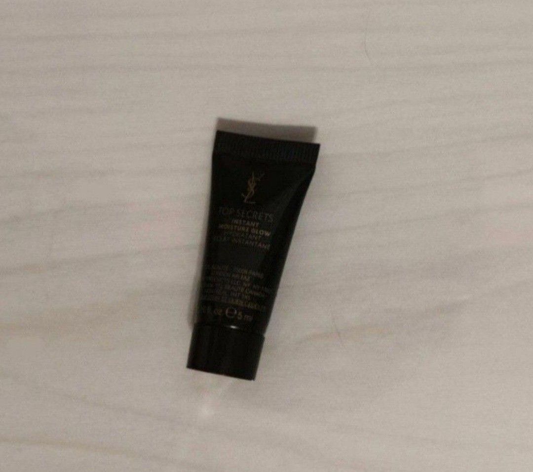 由 ha0293763 (刊登 ID 1383792470，圖片 1) 提交，位於 台北市 (Taipei) 的 📢出清 YSL 名模肌密光燦水凝露 5ml (類別：護膚、清潔產品)，說明：YSL 名模肌密光燦水凝露 5ml 2026.05 *2 💰160/條 兩條💰300 #多帶皆可議價 麻煩私訊 #想要清出空間 所以不換物謝謝 #限旋轉下單。