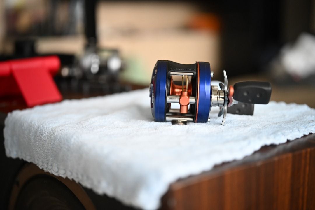 abu garcia ambassadeur 4601c4 C4 Baitcast Reels Round, Right Handed A trustworthy and smooth operating reel is key when you are out for a day of fishing Abu Garcia Ambassadeur Classic Baitcast
