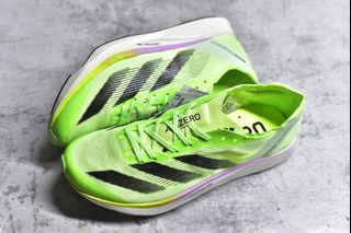 (Category: ) located in . Submitted by Outlet.Sneakers (Listing ID 1383710691, Image 1). Description: .