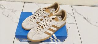 (Kategori: ) berada di . Dikirim oleh retno94 (ID iklan 1383688667, Gambar 1). Deskripsi: .