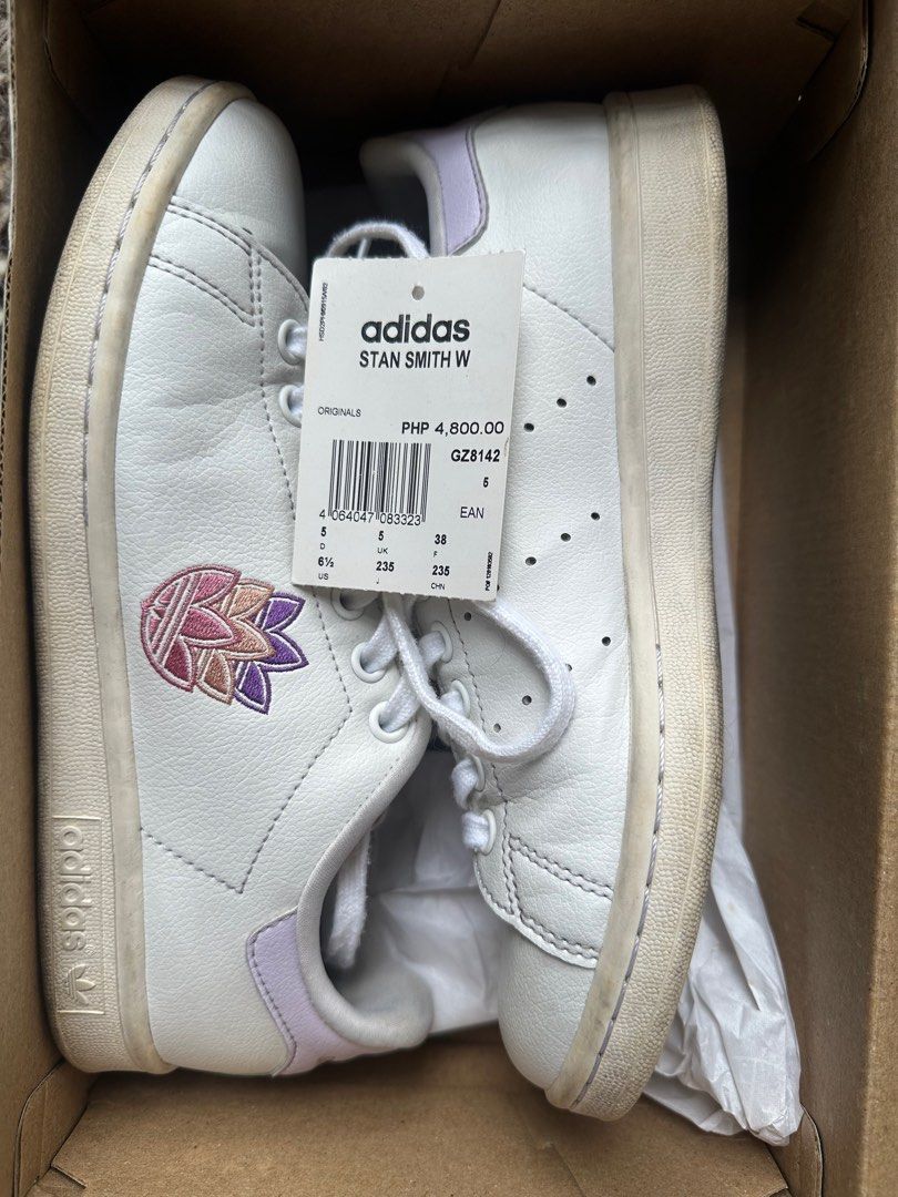 Adidas Stan Smith and NMD R1 (Category: Sneakers) located in Makati City. Submitted by jerbinator11 (Listing ID 1383836560, Image 2). Description: With original boxes and tags. Size 6.5 US for Stan Smith and size 6 US for NMD R1 No issue, used but not abused.