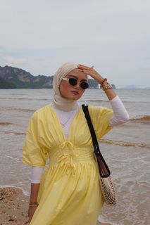 (Category: ) located in . Submitted by ainaarf (Listing ID 1383753203, Image 1). Description: .