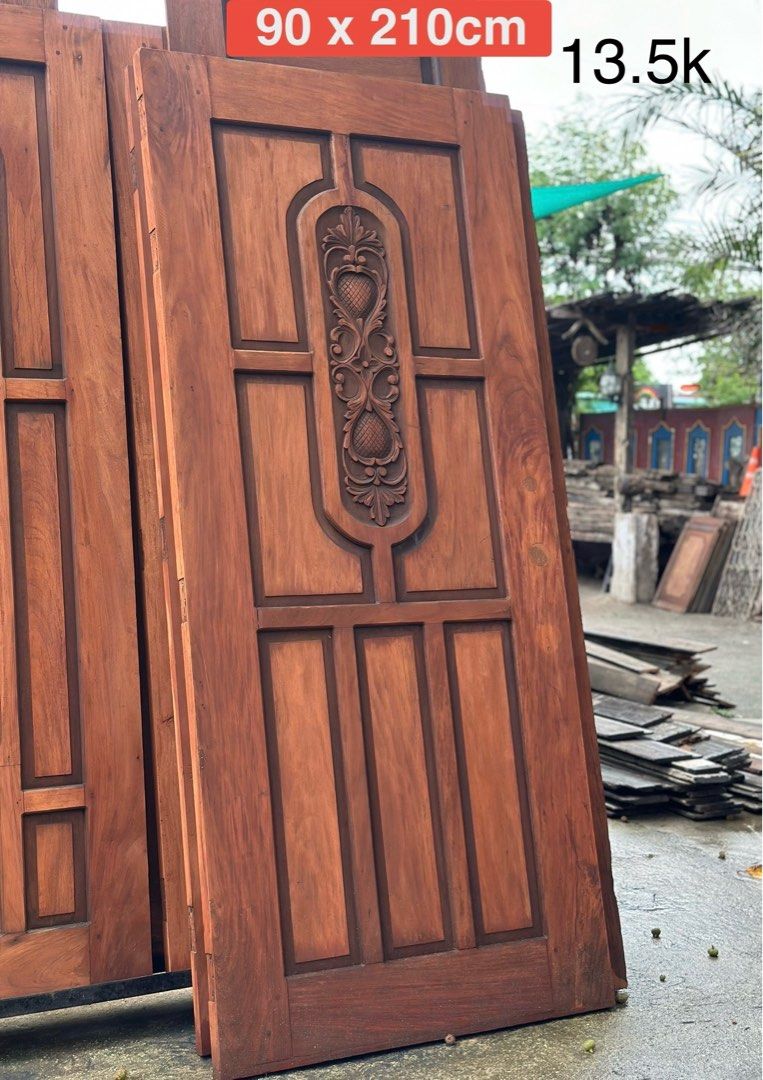 Antique And Vintage Narra doors (Category: Locks, Doors & Gates) located in Lubao. Submitted by dhonmacaspac08 (Listing ID 1383830698, Image 2). Description: Antique/ Vintage solid hardwood narra doors Quality solid old hardwood materials We do shipping,lalamove delivery or visit us God Bless us all🙏🏻.