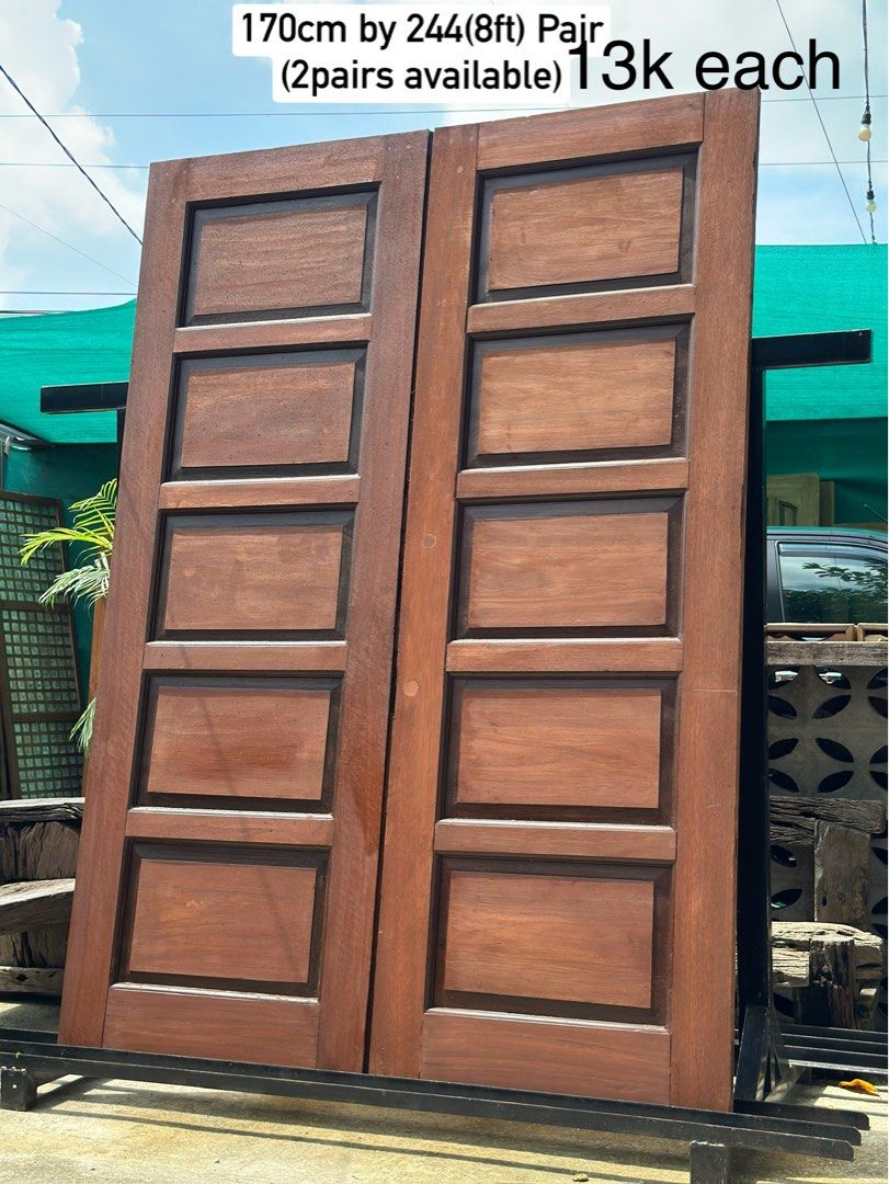 Antique And Vintage Narra doors (Category: Locks, Doors & Gates) located in Lubao. Submitted by dhonmacaspac08 (Listing ID 1383830698, Image 3). Description: Antique/ Vintage solid hardwood narra doors Quality solid old hardwood materials We do shipping,lalamove delivery or visit us God Bless us all🙏🏻.