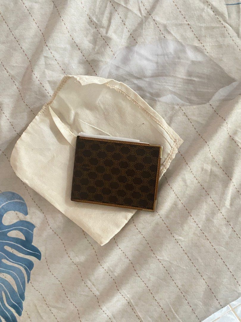 Authentic Celine Bifold Wallet (Category: Luxury Bags & Wallets) located in Tabuk. Submitted by iinnkk (Listing ID 1383741006, Image 2). Description: Last price posted 100% Original See photos for the flaws.