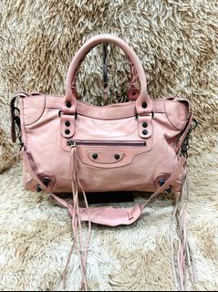 (Category: ) located in . Submitted by miz_thrift (Listing ID 1383689243, Image 1). Description: .