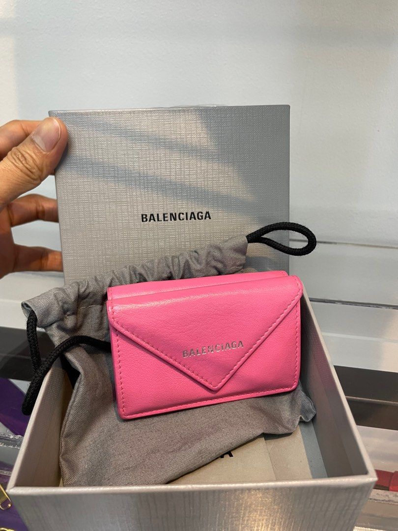 BALENCIAGA Papier Mini Pink Wallet (Category: Luxury Bags & Wallets) located in Manila. Submitted by luxemax_09 (Listing ID 1383770365, Image 2). Description: .