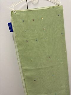 (Category: ) located in . Submitted by msfarah.closet (Listing ID 1383730799, Image 1). Description: .