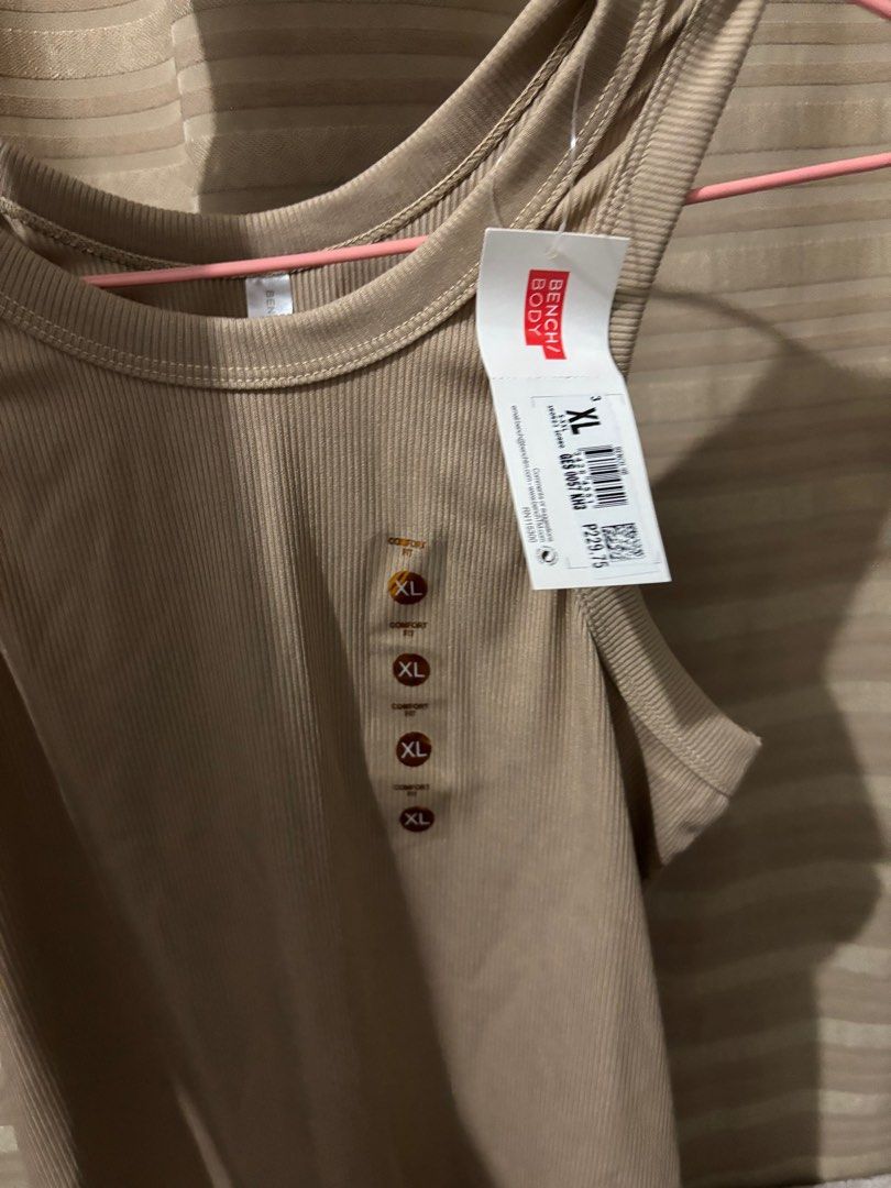 Bench Sando Top (XL) (Category: Sleeveless) located in Caloocan City. Submitted by sam018 (Listing ID 1383847854, Image 2). Description: Bench Sando Top (XL) 👕 Price: ₱230 (negotiable) ✔️ Brand new, never used ✔️ Comfortable and lightweight ✔️ Perfect for casual or lounge wear 🧺 Decluttering sale! 📩 Message me if interested..