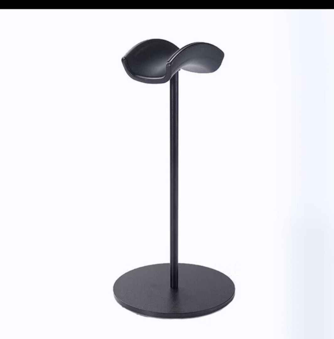 Black Headphone Stand