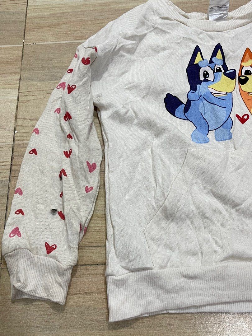 Bluey tracksuit set 5t (Category: Babies & Kids Fashion) located in Daraga. Submitted by freestyleselections (Listing ID 1383756511, Image 2). Description: .