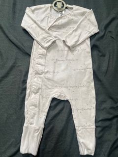 (Category: ) located in . Submitted by lmpreloved (Listing ID 1383681558, Image 1). Description: .