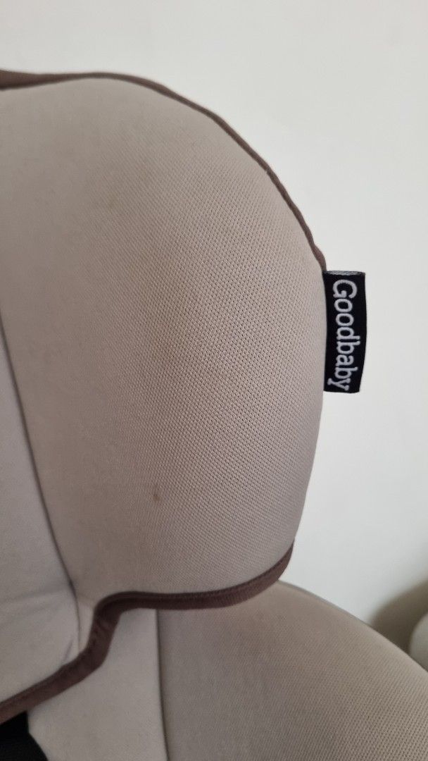 Car Seat - Goodbaby (Category: Car Seats) located in San Juan City. Submitted by thegoodapple (Listing ID 1383729211, Image 2). Description: goodbaby car seat 🎂 in good functional condition 🍨 a bit dusty 🧋 no box and no manual 🍬 message me for questions 🍼 thank you! ❤️.