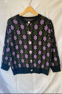 (Kategori: ) berada di . Dikirim oleh fashion.thrift.id (ID iklan 1383717716, Gambar 1). Deskripsi: .