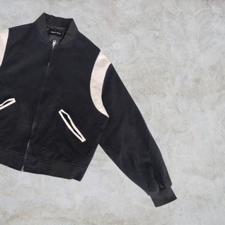 (Kategori: ) berada di . Dikirim oleh rubahthrift (ID iklan 1383783951, Gambar 1). Deskripsi: .