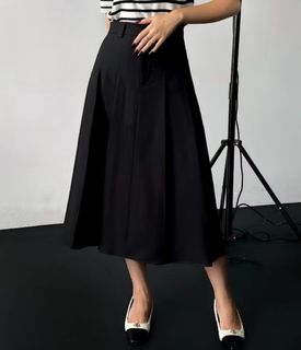(Kategori: ) berada di . Dikirim oleh elegancepreloved (ID iklan 1383670319, Gambar 1). Deskripsi: .