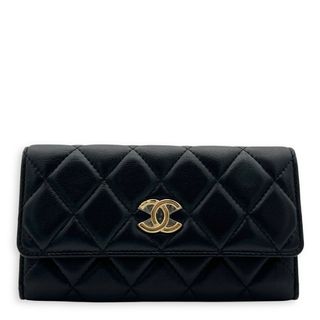 (Category: ) located in . Submitted by carousellluxury (Listing ID 1382761683, Image 1). Description: .