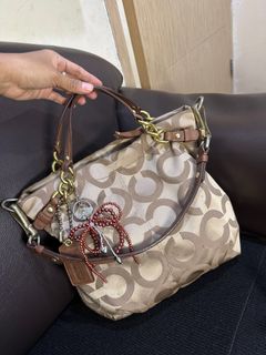 (Kategori: ) berada di . Dikirim oleh gudpiuw (ID iklan 1383789958, Gambar 1). Deskripsi: .
