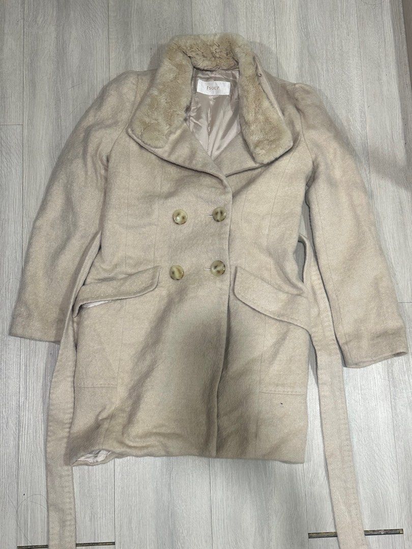 Cream White Long Thick Winter Wool Coat (Category: Coats, Jackets and Outerwear) located in Manila. Submitted by stellar15 (Listing ID 1383741315, Image 3). Description: Cream White Long Thick Winter Wool Coat - wool coat - great quality - not used / like new - Size: Small-Medium - so cute for winter fits !! ❄️ RFS: Will not use anymore MOP: Gcash MOD: LBC/JNT/GoGo Express.