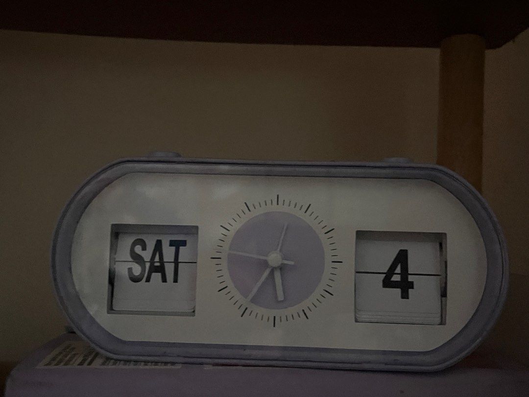 cute purple alarm clock (with date) (Category: Clocks) located in Manila. Submitted by vanilla.mi1kshake (Listing ID 1383804422, Image 2). Description: - w/o box and batteries not used anymore bought from typo.