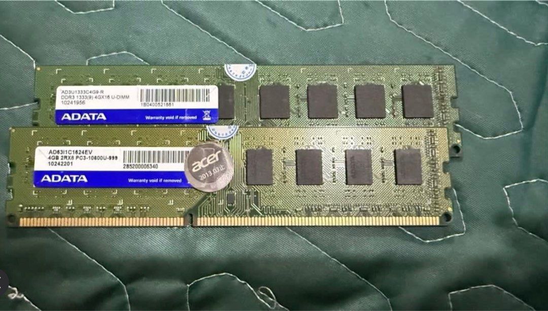 由 dax8110. (刊登 ID 1383829250，圖片 2) 提交，位於 桃園市 (Taoyuan) 的 二手ddr2、34代記憶體 (類別：電腦)，說明：都是舊版的ddr2、3代 筆電ddr2 2g*2 台式 ddr2 2g*3 ddr4 4g*1 都在圖片上面了 不確定問題介意勿買。