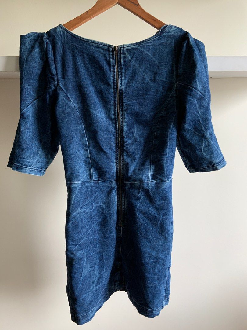 Miss Selfridge Denim Dress (Category: Dresses) located in Pasig City. Submitted by emanna (Listing ID 1383728957, Image 2). Description: .