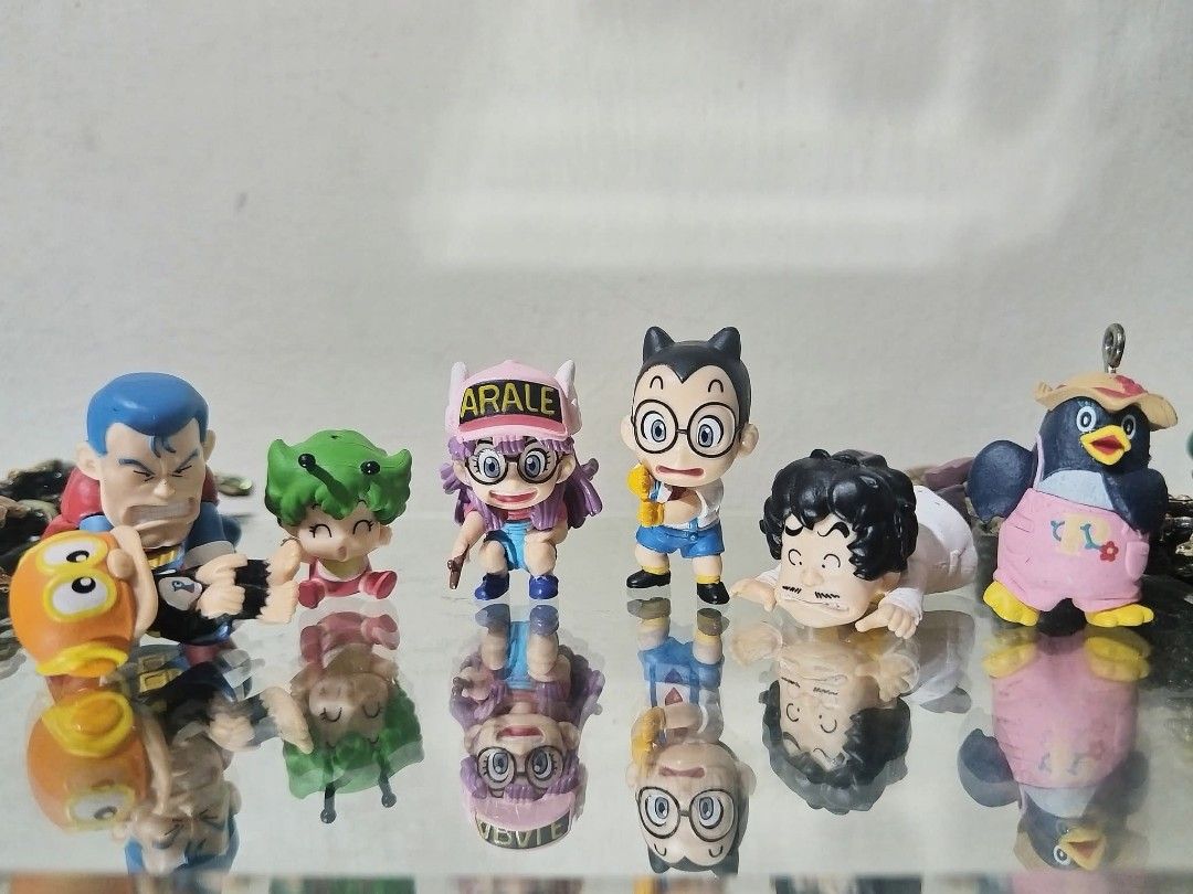 Dr. Slump Arale - 7Pieces Mini Figures Set (As Pictured) (Category: Designer & Blind Box Toys) located in Quezon City. Submitted by just_d_toys_quezon_city (Listing ID 1383799689, Image 1). Description: Arale 7 Pieces Mini Figures Set Php950.00 Location: Cubao, QC MOP: Gcash MOD: Flash Express or Lalamove.