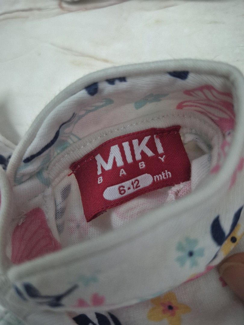 Dress (Category: Babies & Kids Fashion) located in Nusajaya. Submitted by prelovedbabyonboard (Listing ID 1383815536, Image 3). Description: 6m-12m No fussy mom ❤️ Pickup BBU,JB.